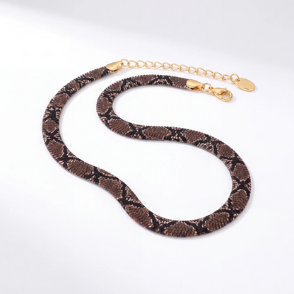 The serpent necklace